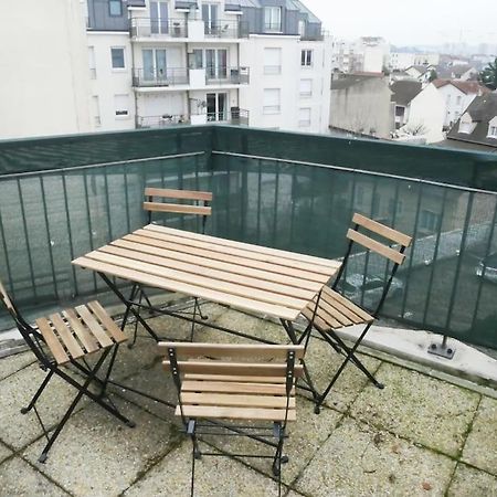 Drancy : 4 Pieces En Centre Ville + Parking Zewnętrze zdjęcie